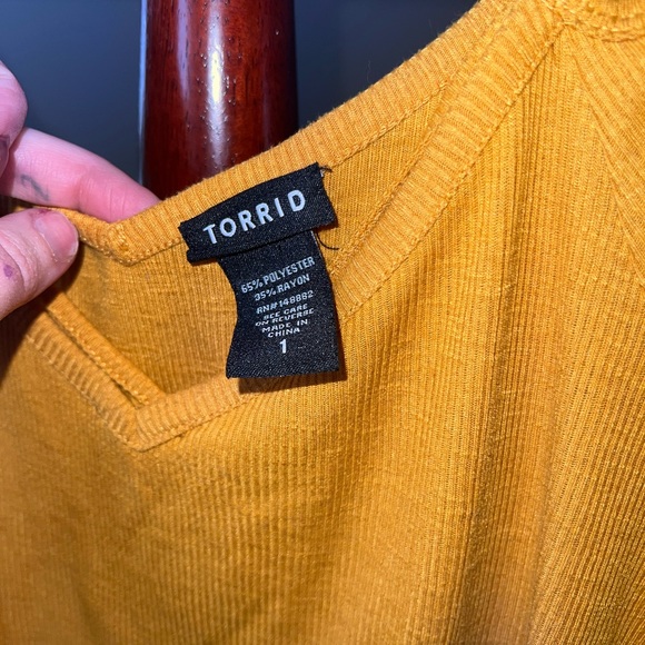 Torrid size 1 mustard strappy shirt - Picture 4 of 5